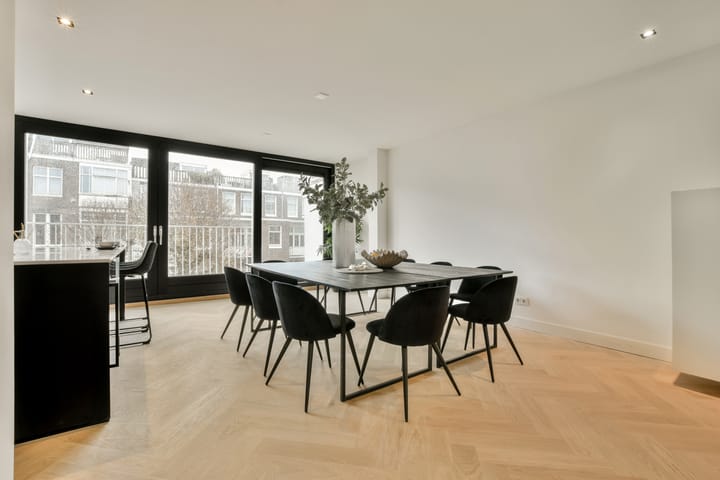 Photo 23 of Koninginneweg 37-C