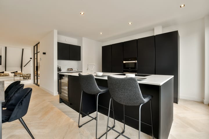 Photo 24 of Koninginneweg 37-C