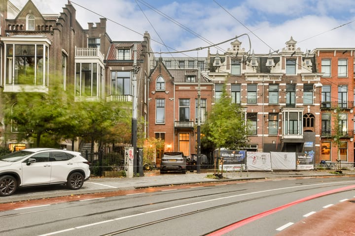 Photo 49 of Koninginneweg 37-C