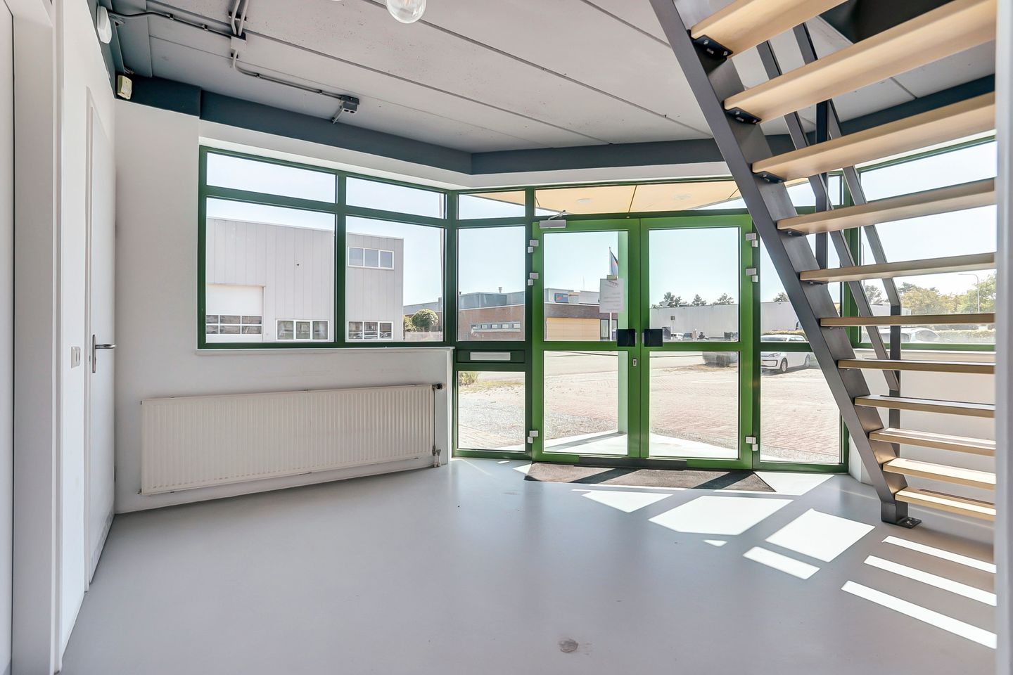 View photo 5 of Coenecoop 395