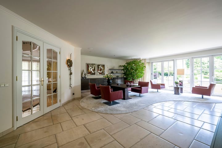 Photo 14 of Naarderstraat 89