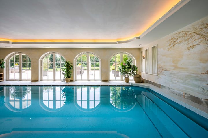 Photo 24 of Naarderstraat 89