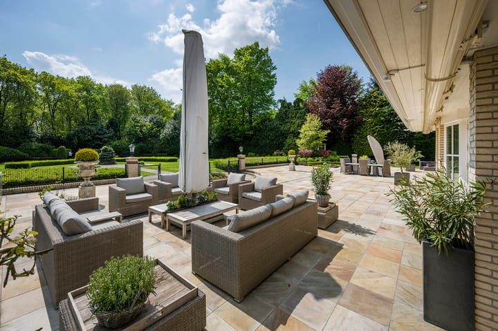 Photo 26 of Naarderstraat 89