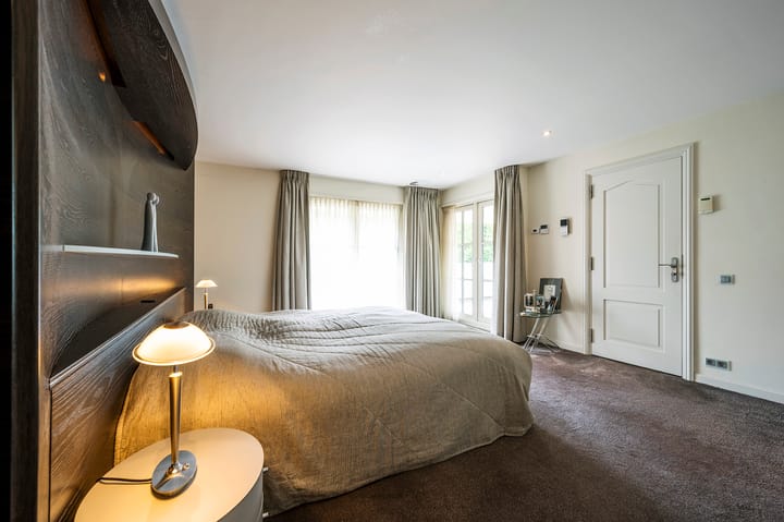 Photo 37 of Naarderstraat 89