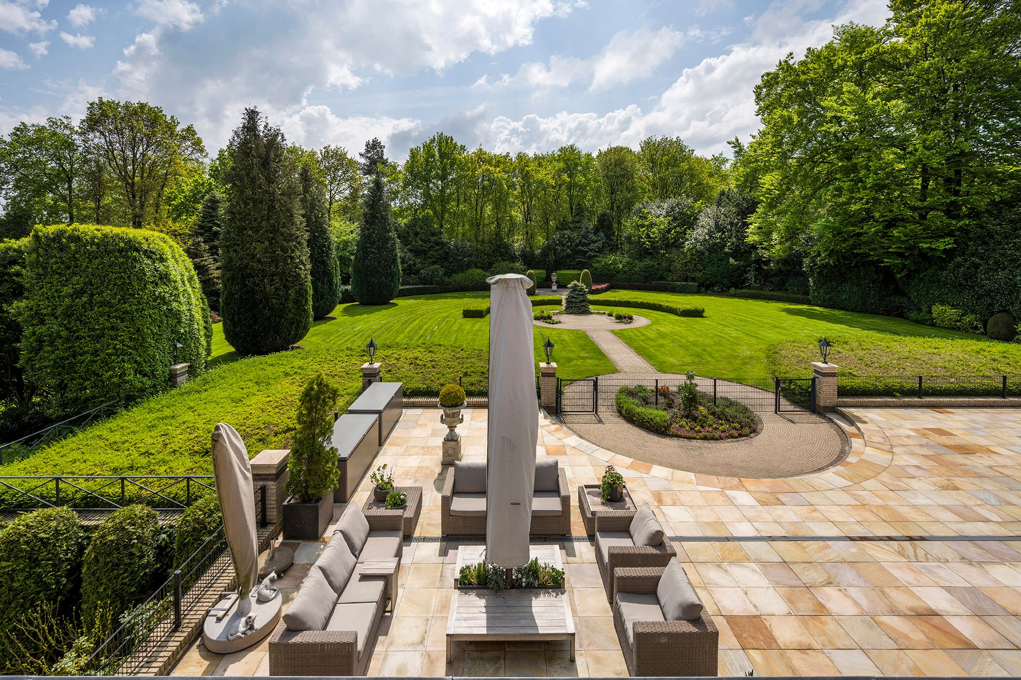 Foto 39 van Naarderstraat 89