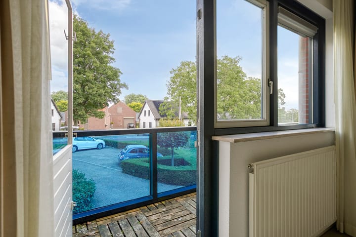 Photo 24 of Waalzicht 1