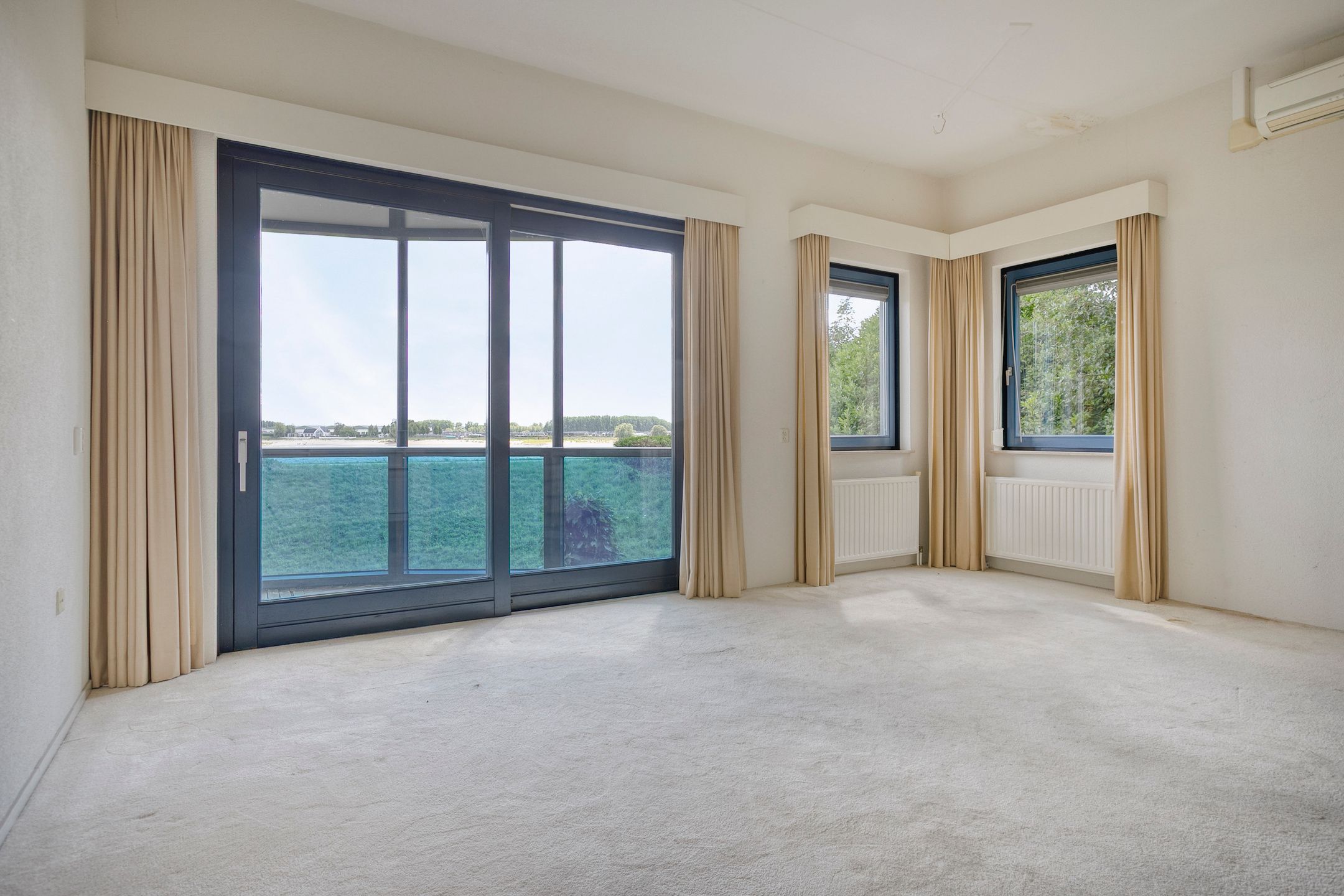 Photo 27 of Waalzicht 1