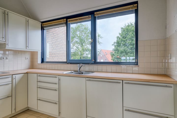 Photo 36 of Waalzicht 1