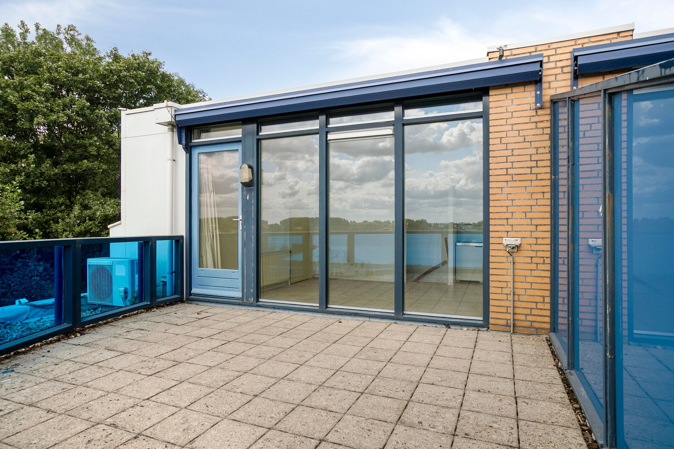 Photo 48 of Waalzicht 1