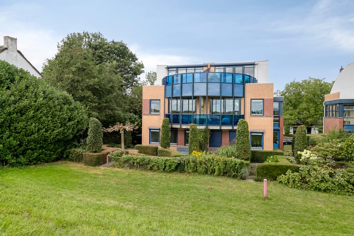 Photo 60 of Waalzicht 1