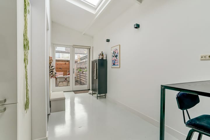 Photo 17 of Prins Frederikstraat 46