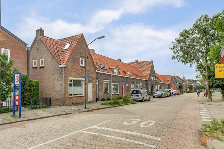 Photo 37 of Prins Frederikstraat 46