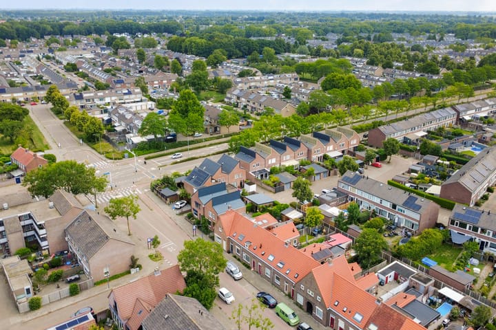 Photo 42 of Prins Frederikstraat 46