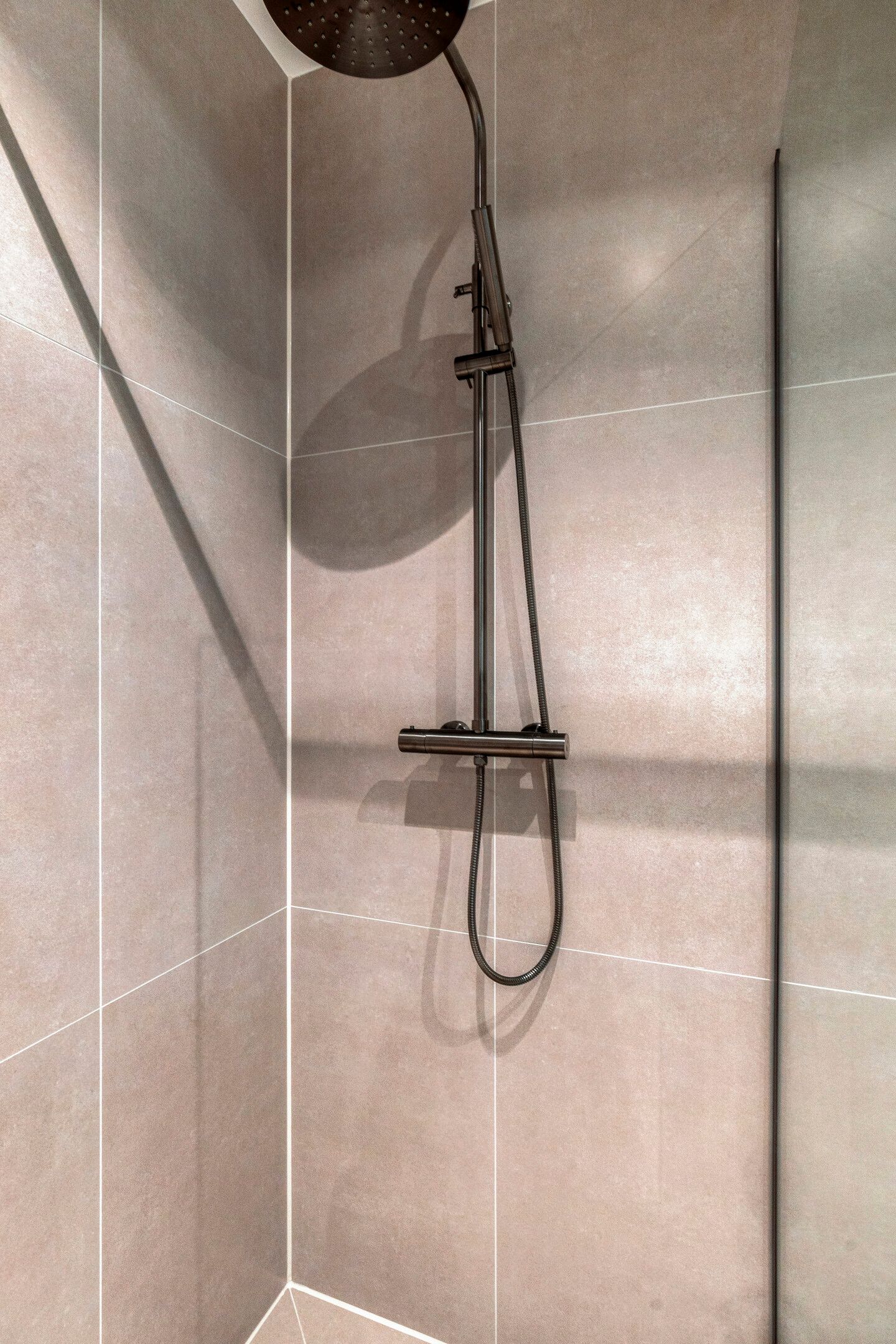 Photo 14 of Van Woustraat 39-3