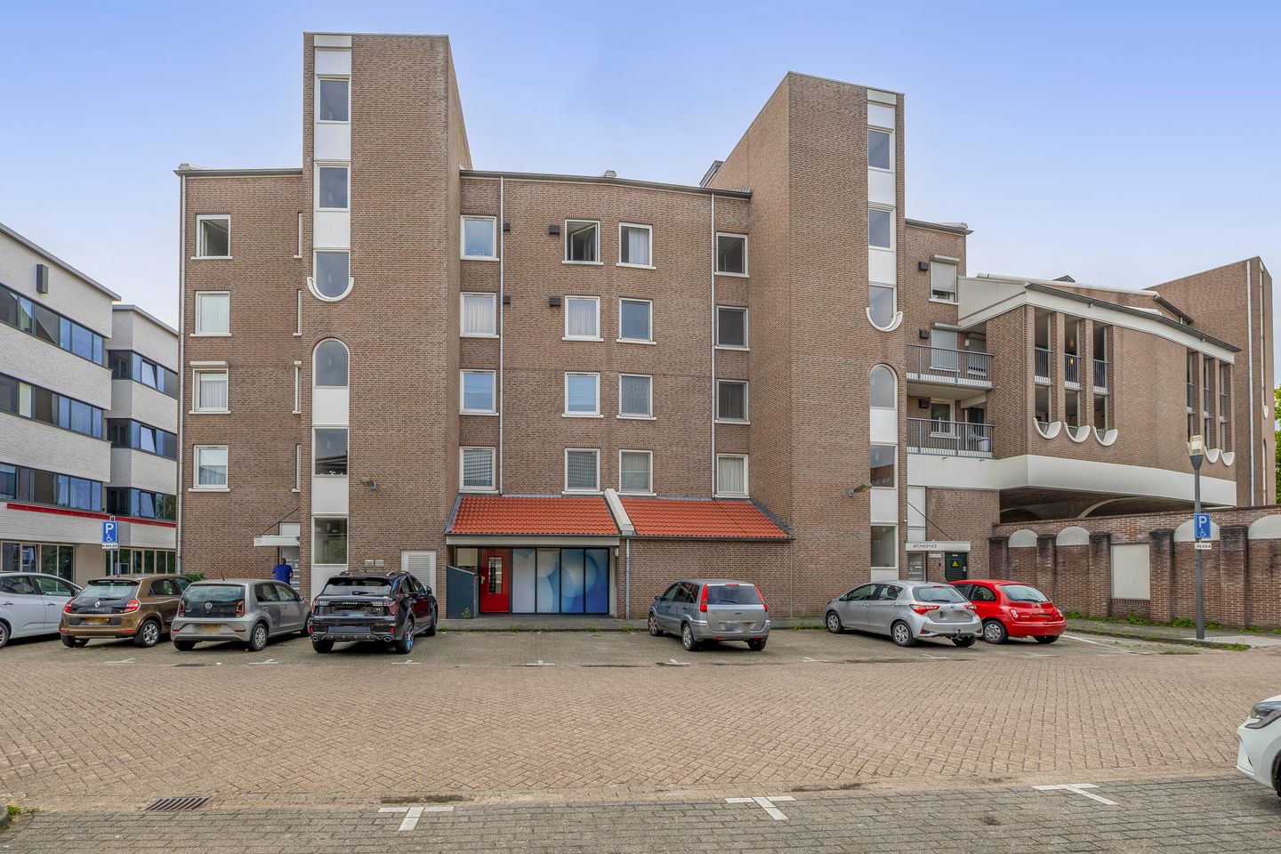 Foto 44 van Stationsplein 27