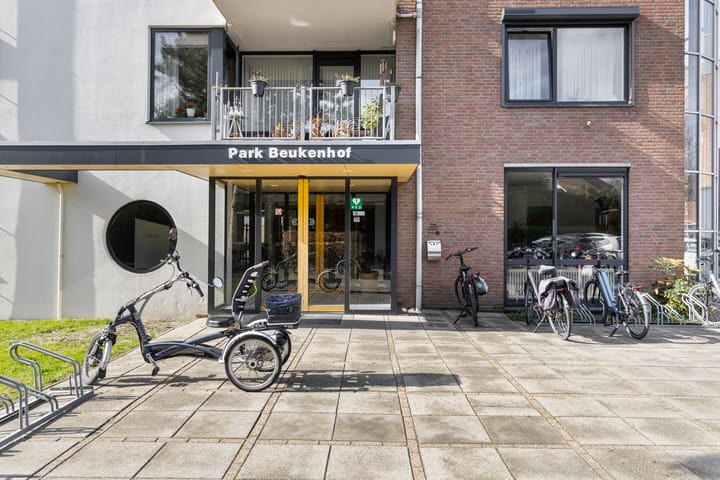 Foto 23 van Park Beukenhof 21