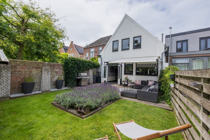 Foto 2 van Voorstraat 45