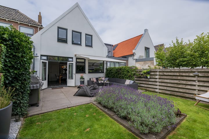 Foto 17 van Voorstraat 45