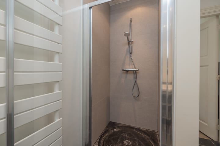 Foto 25 van Voorstraat 45