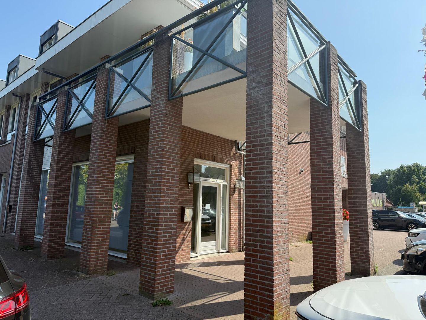 View photo 1 of Margrietlaan 3-a