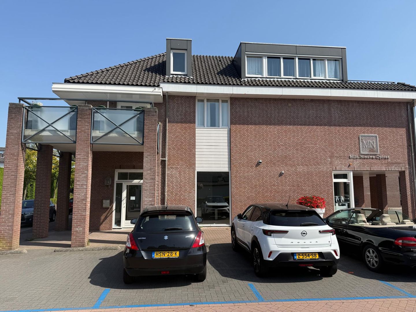 View photo 2 of Margrietlaan 3-a