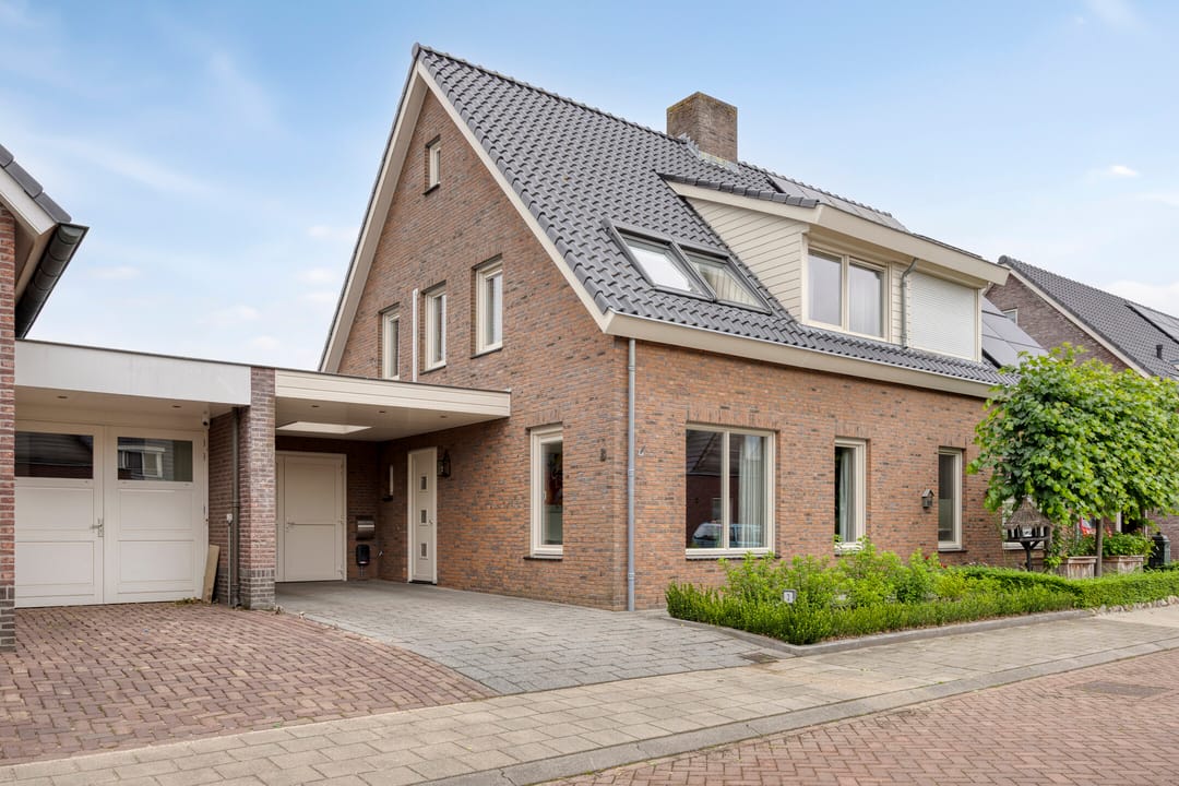 Foto 2 van den Bond 3