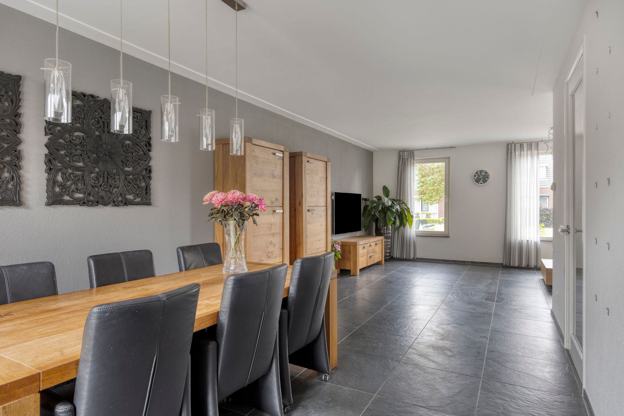 Foto 3 van den Bond 3