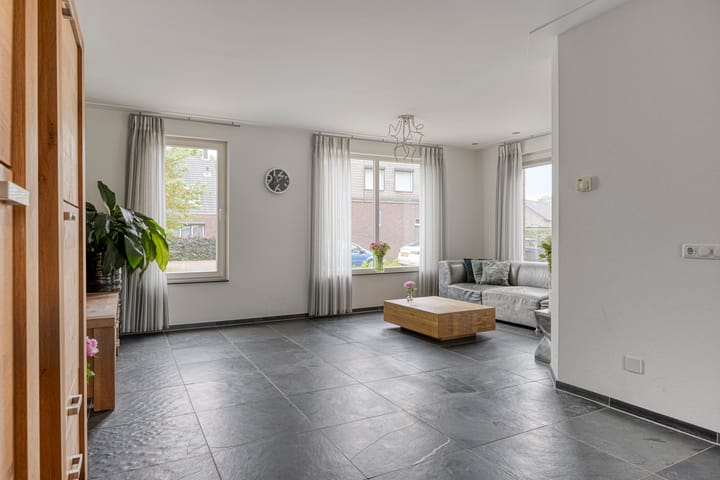 Foto 4 van den Bond 3