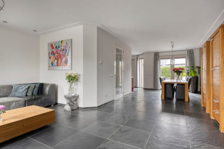 Foto 6 van den Bond 3