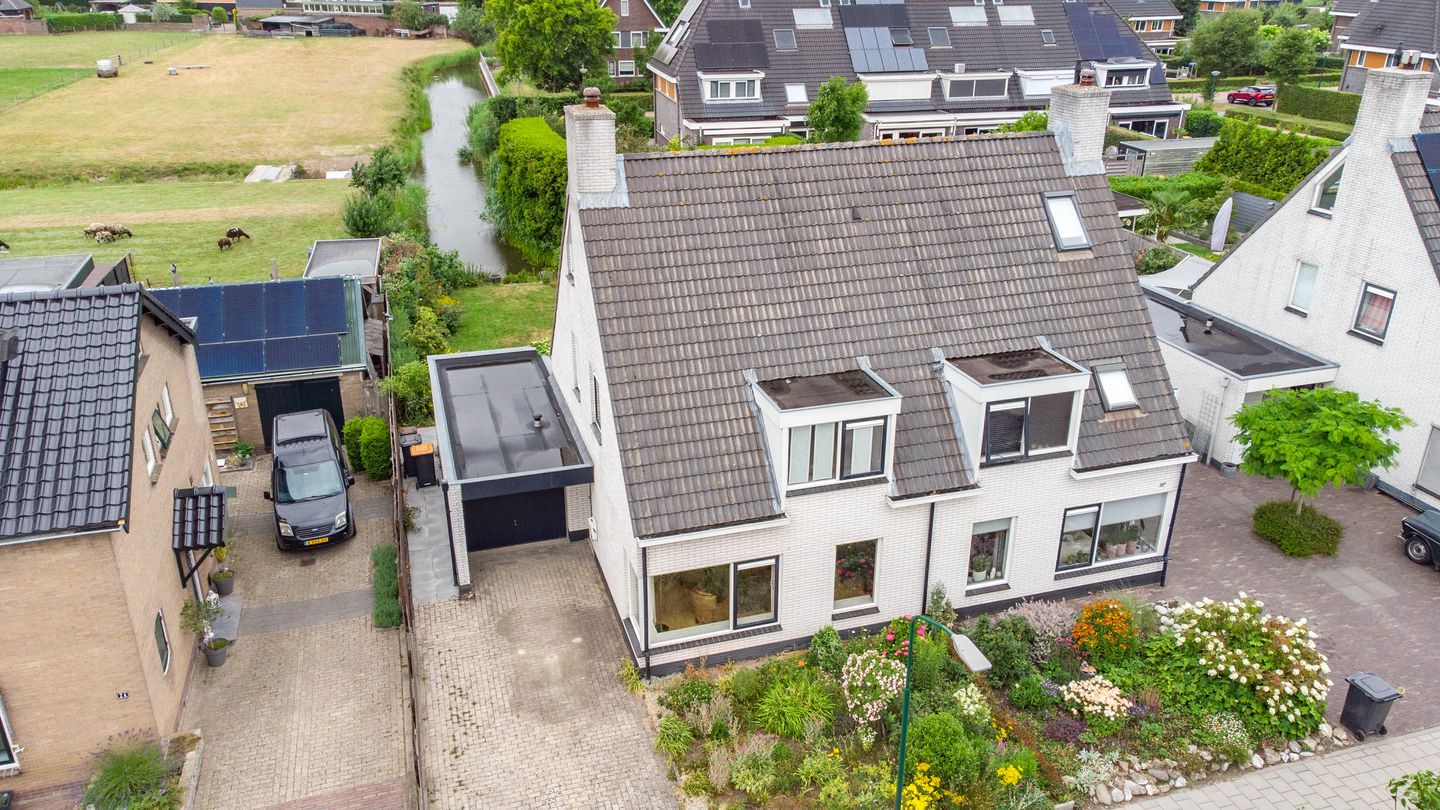 Photo 1 of Margrietlaan 26