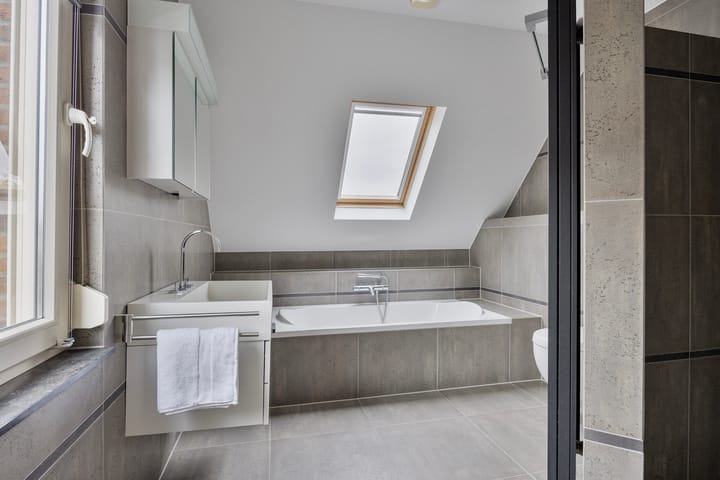 Foto 16 van den Bond 3