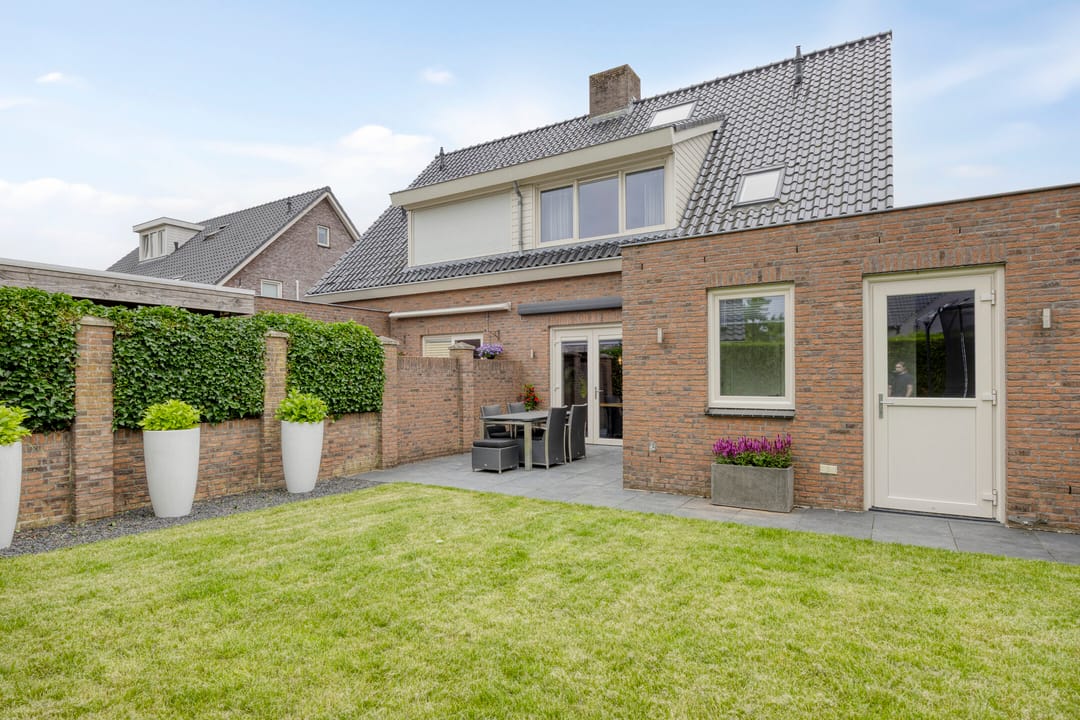 Foto 28 van den Bond 3