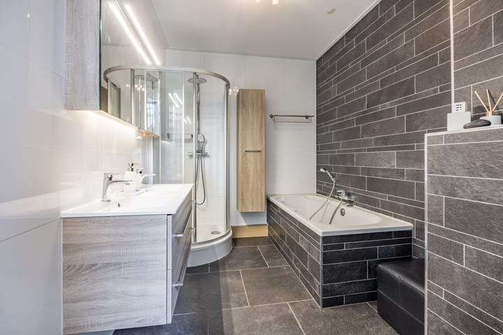 Photo 4 of Boterbloem 14