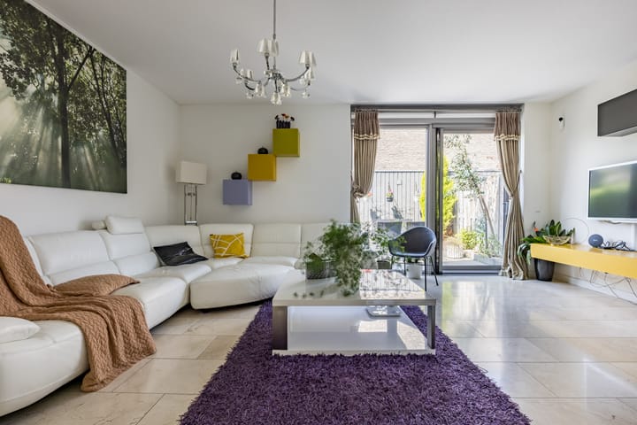 Foto 16 van Boterbloem 14