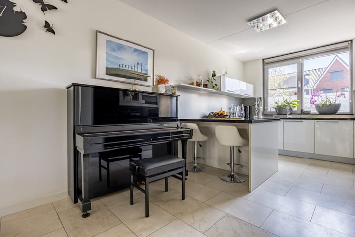 Foto 21 van Boterbloem 14