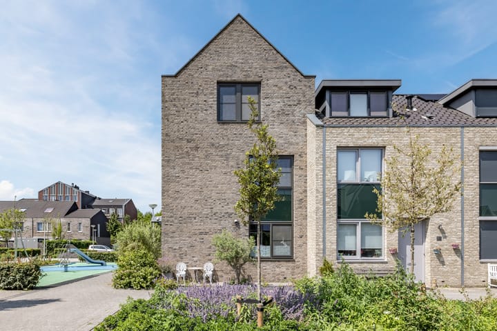 Foto 56 van Boterbloem 14