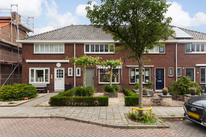 Photo 1 of Zeevaartstraat 16