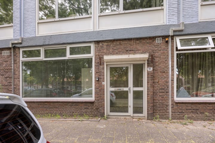 Photo 7 of Trouwlaan 195