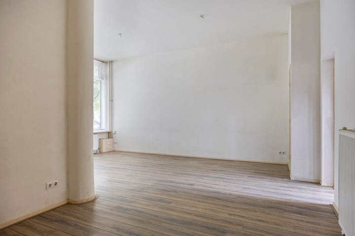 Photo 12 of Trouwlaan 195