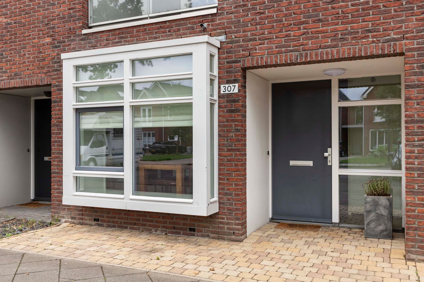 Photo 4 of Zonnewende 307