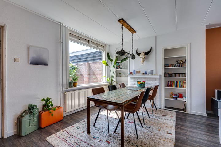 Photo 5 of Spoorstraat 188