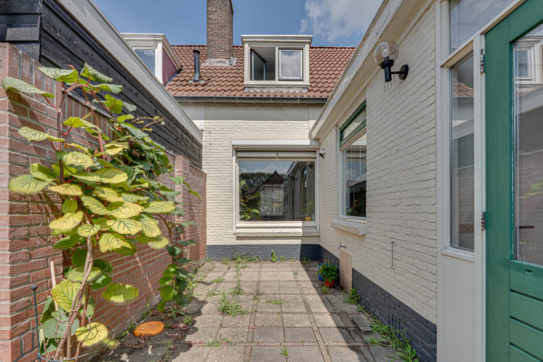 Foto 31 van Spoorstraat 188