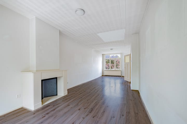 Photo 2 of Caan van Necklaan 83