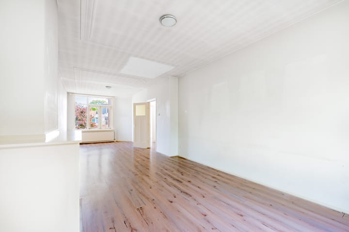 Photo 3 of Caan van Necklaan 83