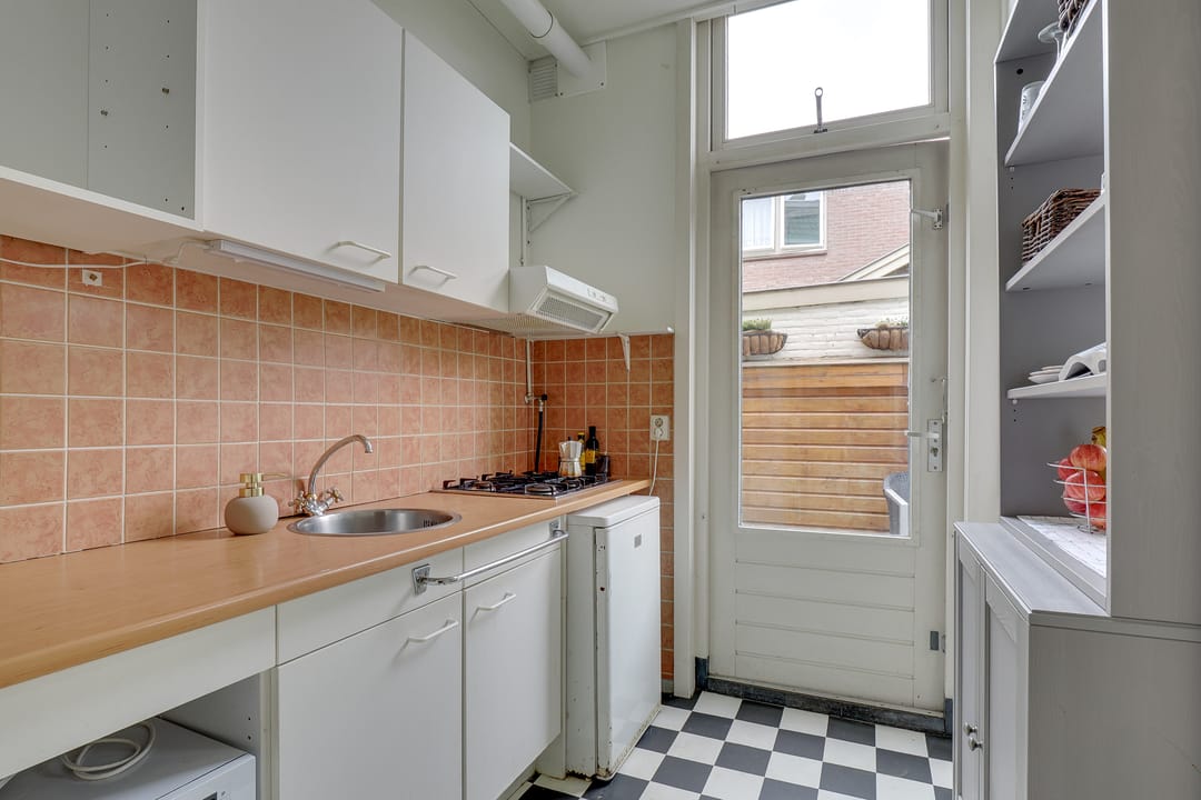 Foto 16 van Dirkje Mariastraat 11