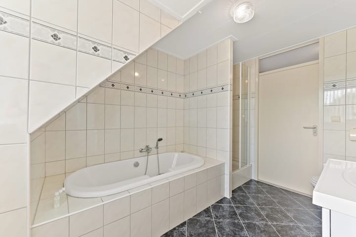 Foto 61 van Burgemeester van Doornlaan 1-B