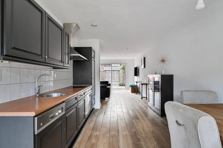 Foto 10 van Max Ernststraat 66