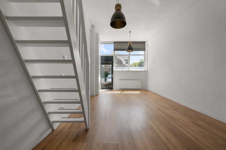 Photo 4 of Zeemansstraat 24-E