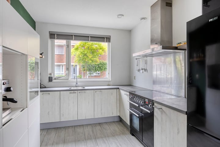 Foto 9 van Johan Metzelaarstraat 33