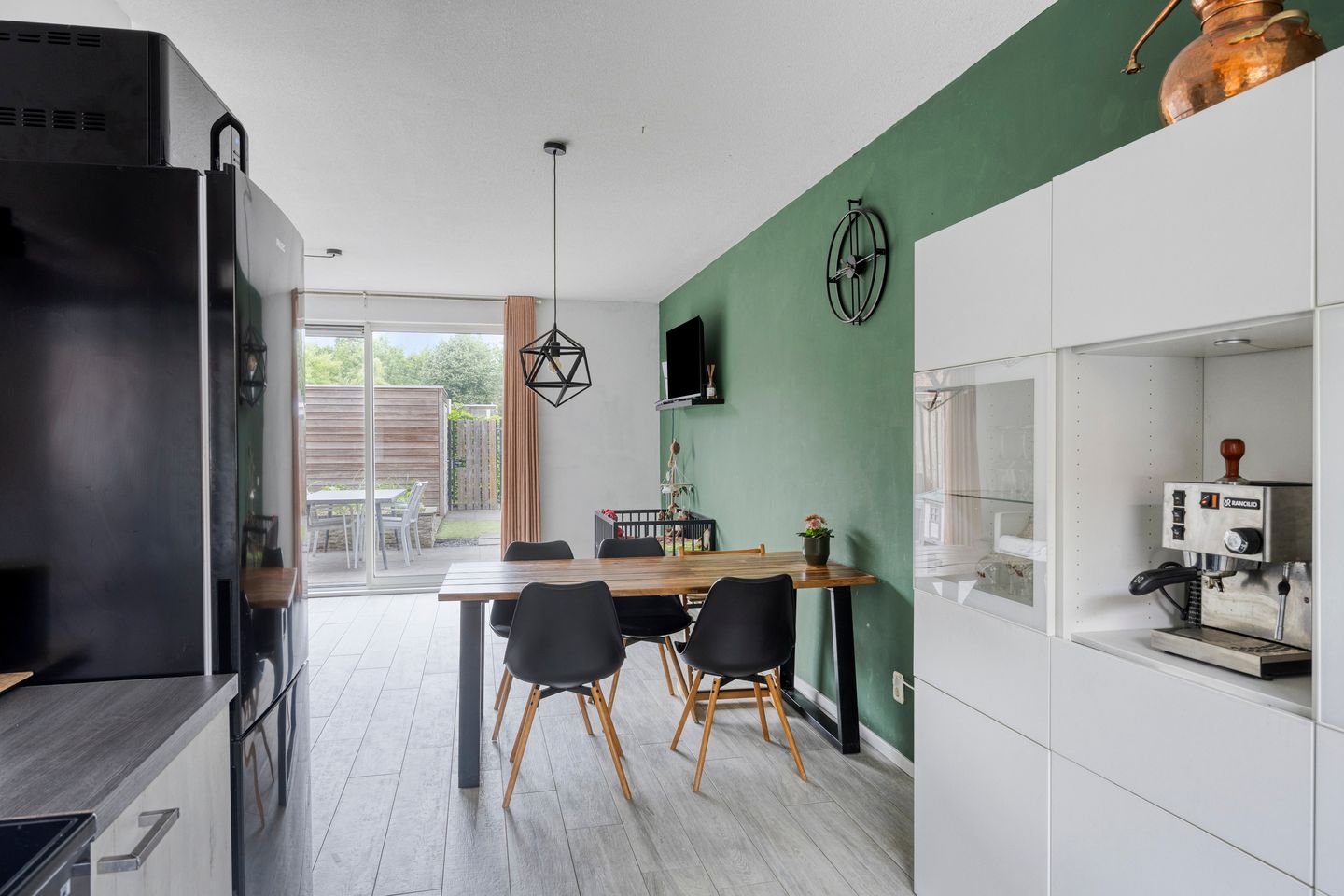 Photo 10 of Johan Metzelaarstraat 33
